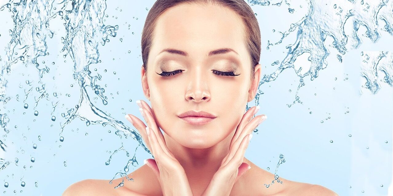 كريم ترطيب مكثف للبشرة إينو جيالورون